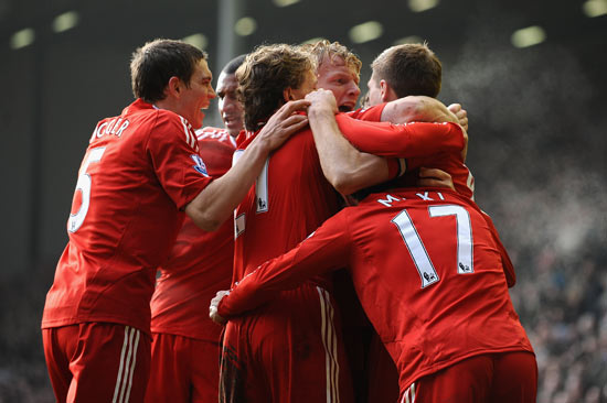 ATP总决赛第5日综述：阿卡3连胜锁定年终第一，德米纳尔赢球晋级（ATP年终总决赛第5日回顾：阿尔卡拉斯三连胜锁定年终第一，德米纳尔告捷晋级）